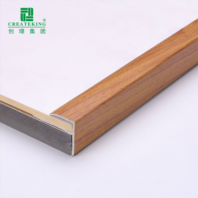 20*25mm F型SPC楼梯扣型材