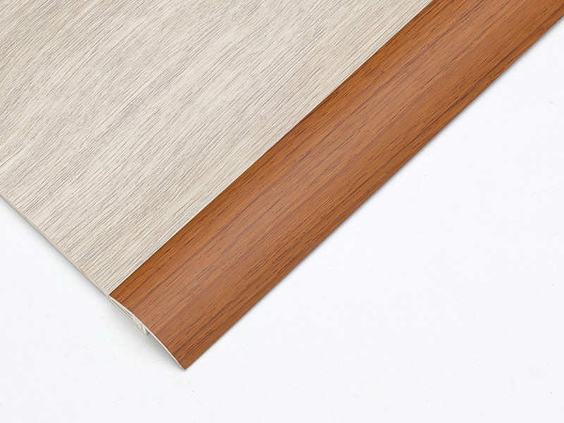 32*4mm SPC 门槛缩小器