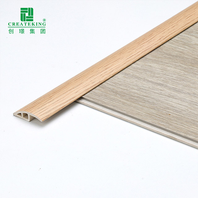 28*5mm木纹PVC地板异径管