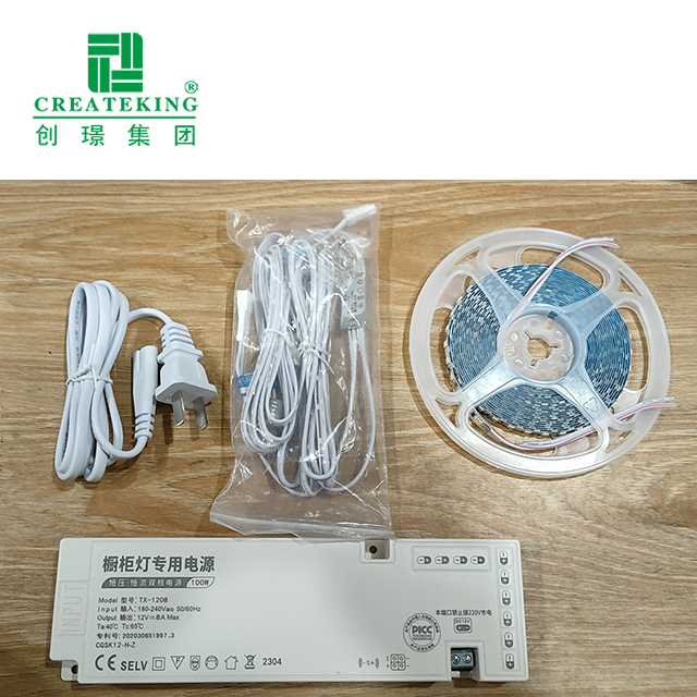 特殊挤压多功能铝踢脚线 Bunnings